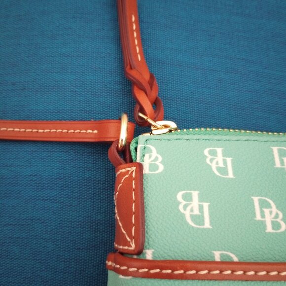 Dooney & Bourke Gretta Katie Crossbody bag - Picture 4 of 7